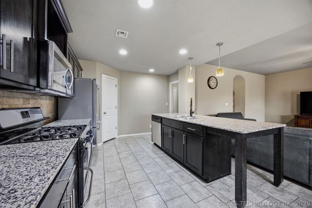 11309 N 147th East Place, Owasso, OK 74055