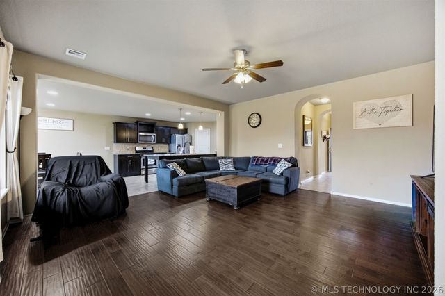 11309 N 147th East Place, Owasso, OK 74055