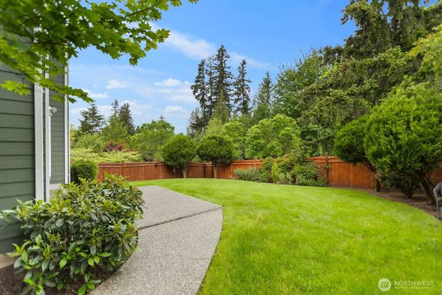 22456 NE 102nd Place, Redmond, WA 98053