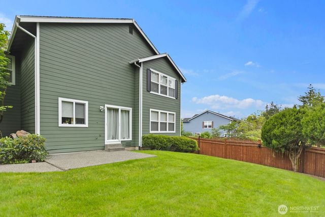 22456 NE 102nd Place, Redmond, WA 98053