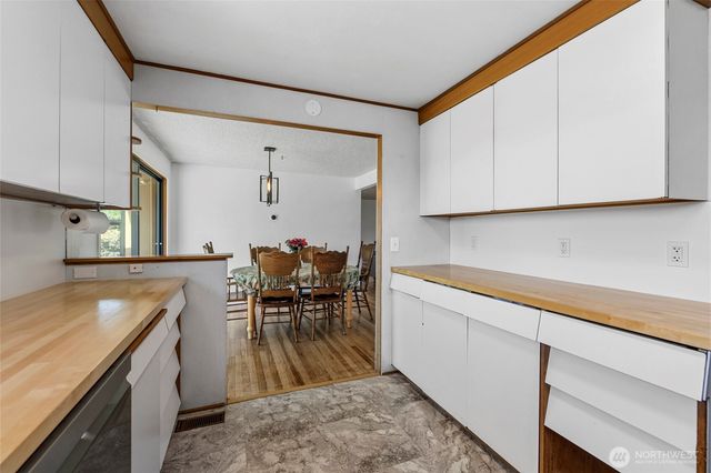 471 SE Glencoe Street, Oak Harbor, WA 98277