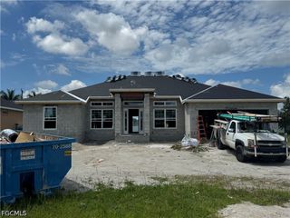 2718 NW 4th TER, Cape Coral, FL 33993