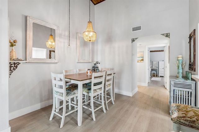 505 PLAZA SEVILLE COURT 12, Treasure Island, FL 33706
