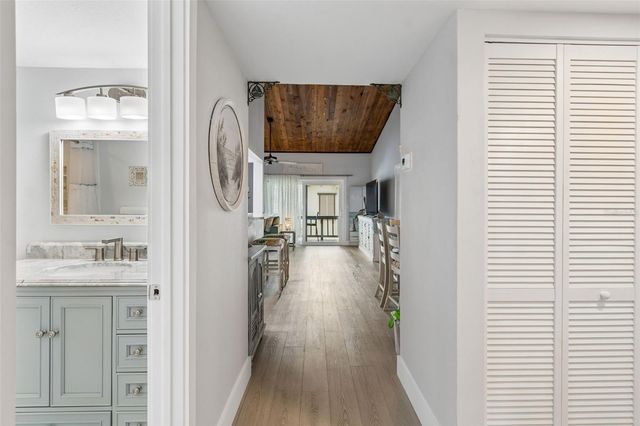 505 PLAZA SEVILLE COURT 12, Treasure Island, FL 33706