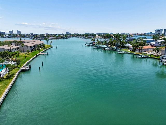 505 PLAZA SEVILLE COURT 12, Treasure Island, FL 33706