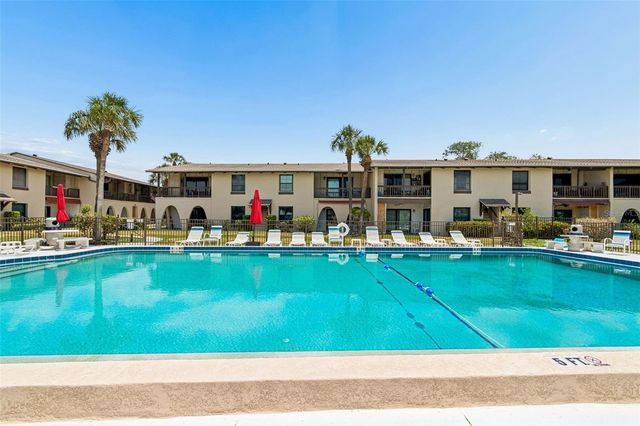 505 PLAZA SEVILLE COURT 12, Treasure Island, FL 33706