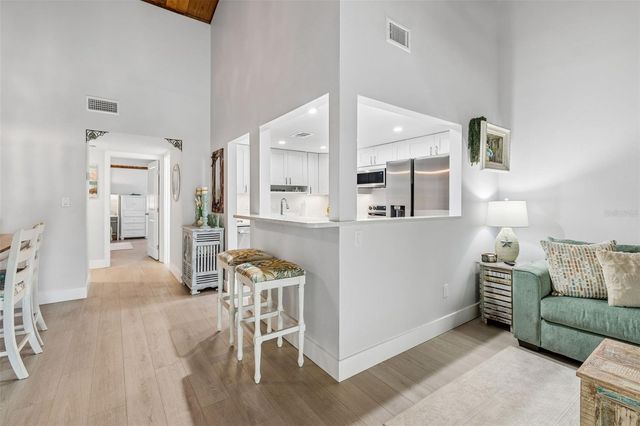 505 PLAZA SEVILLE COURT 12, Treasure Island, FL 33706