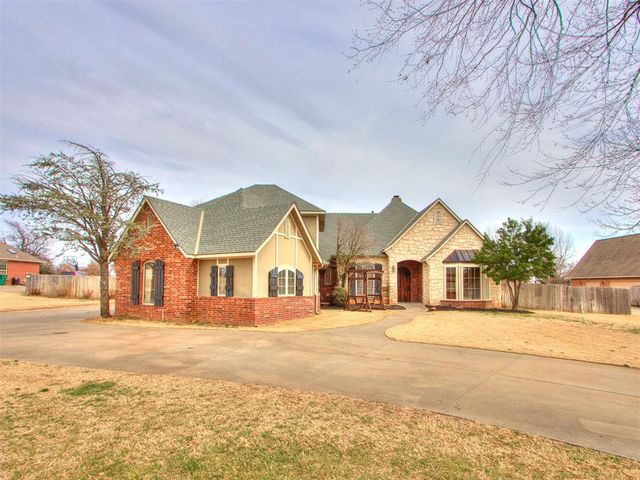 9818 Prosper Drive, Oklahoma City, OK 73151
