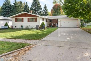 2014 18th Street S, Moorhead, MN 56560