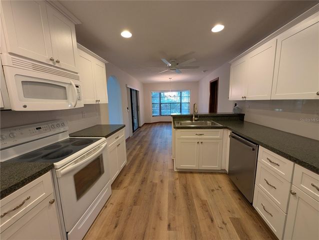 3741 THORNBUSH LANE, New Port Richey, FL 34655