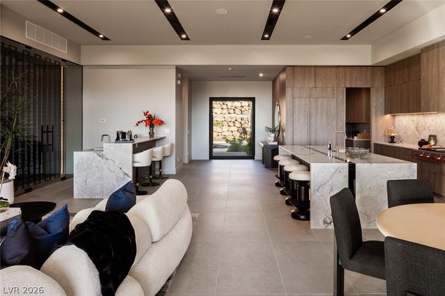 6 Kaya Canyon Way 14, Henderson, NV 89012