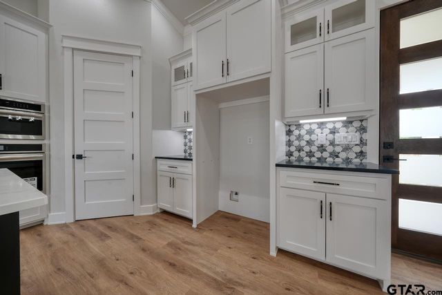 19383 Ridge Point Circle, Lindale, TX 75771