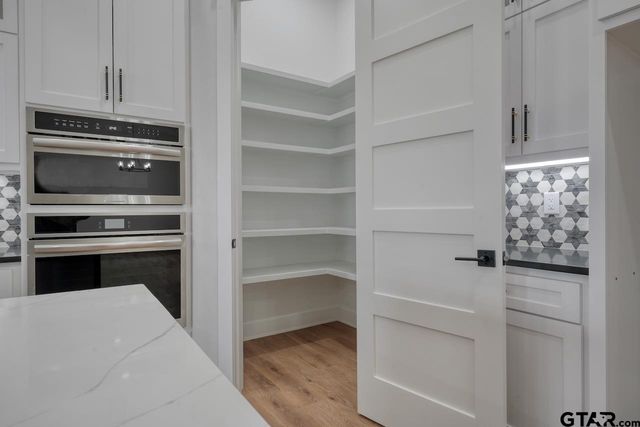 19383 Ridge Point Circle, Lindale, TX 75771