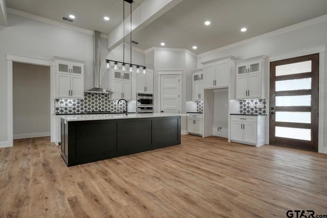 19383 Ridge Point Circle, Lindale, TX 75771