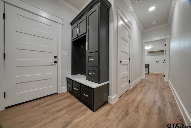 19383 Ridge Point Circle, Lindale, TX 75771