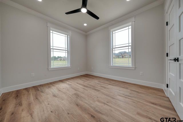 19383 Ridge Point Circle, Lindale, TX 75771