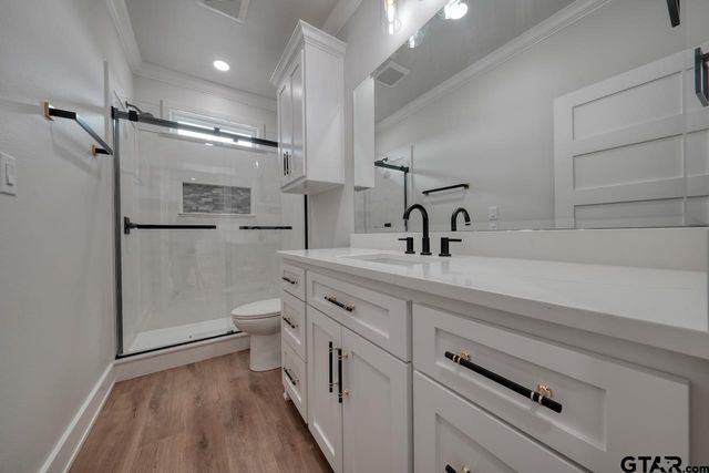 19383 Ridge Point Circle, Lindale, TX 75771