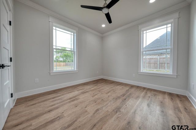 19383 Ridge Point Circle, Lindale, TX 75771