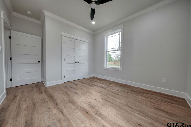 19383 Ridge Point Circle, Lindale, TX 75771