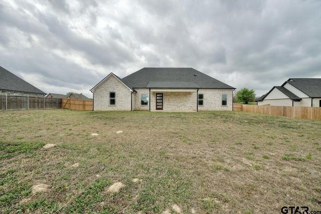 19383 Ridge Point Circle, Lindale, TX 75771