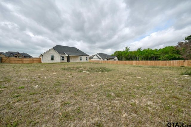 19383 Ridge Point Circle, Lindale, TX 75771