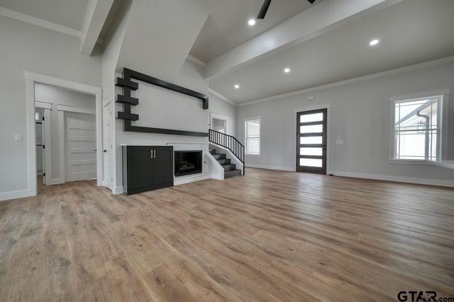 19383 Ridge Point Circle, Lindale, TX 75771