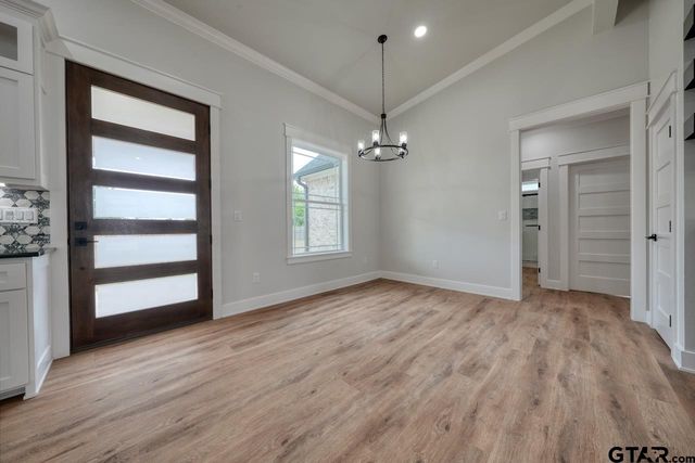 19383 Ridge Point Circle, Lindale, TX 75771