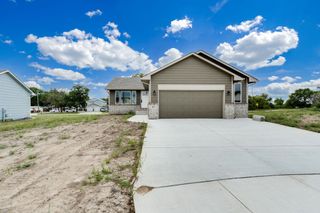 1631 N Magnolia Ct, Andover, KS 67002