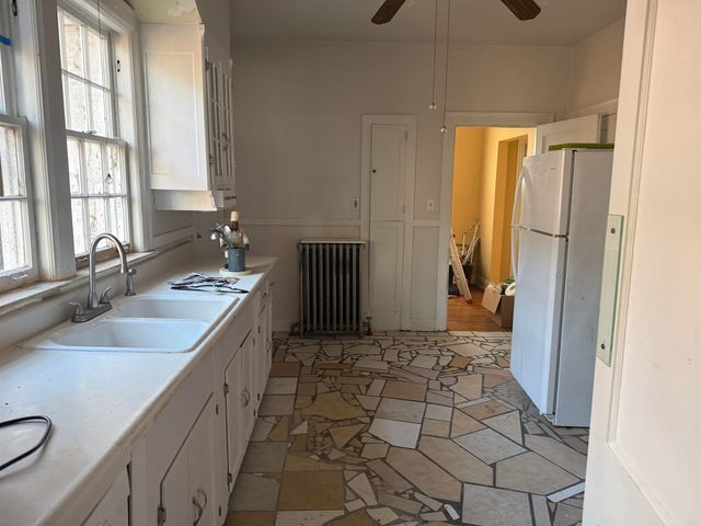 930 N IDLEWILD ST N, Memphis, TN 38107