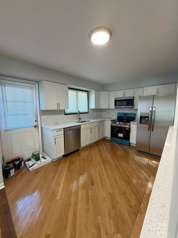 8901 Octavia Avenue, Morton Grove, IL 60053