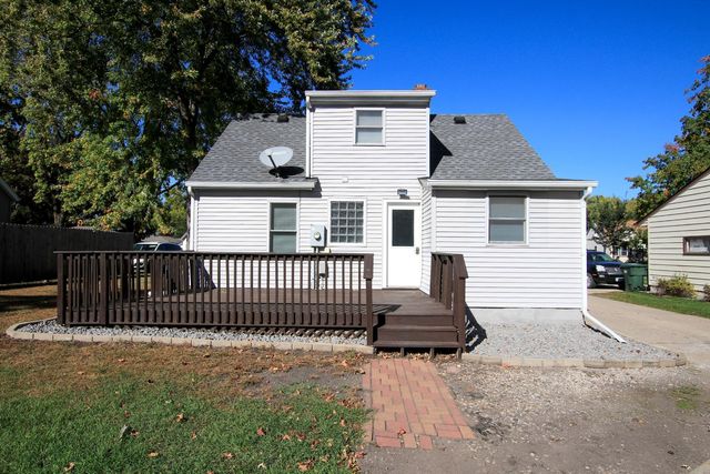 642 Juul Road SW, Hutchinson, MN 55350