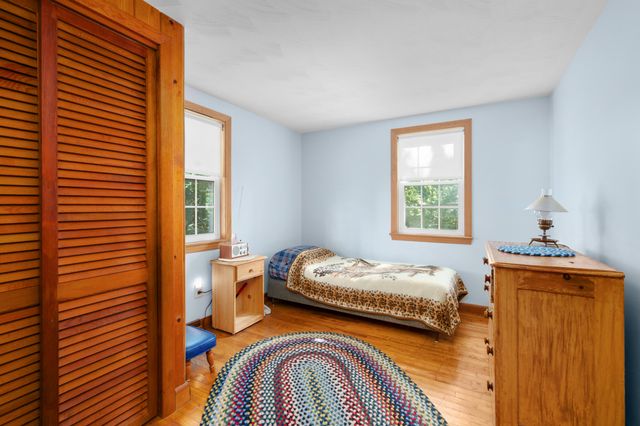 19 Nehoiden Street, Harwich Port, MA 02646