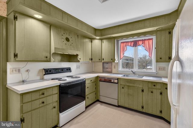 111 PARK ST, Lebanon, PA 17042