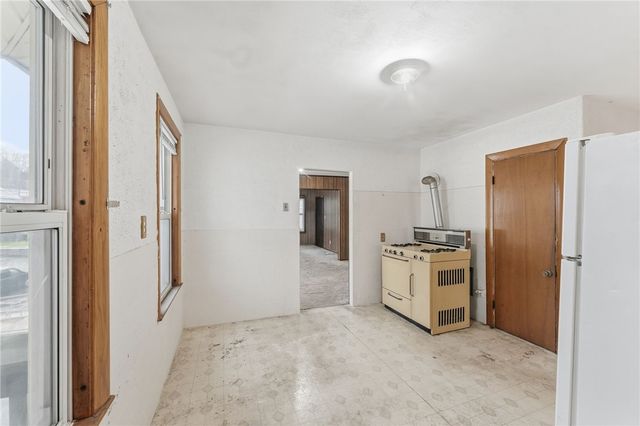 5 Branch Avenue, North Smithfield, RI 02896