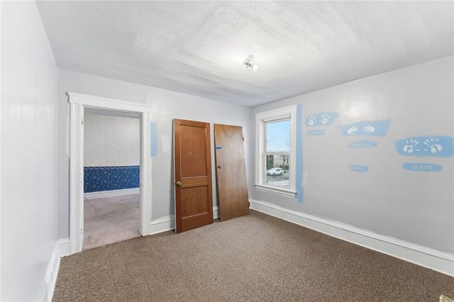 5 Branch Avenue, North Smithfield, RI 02896