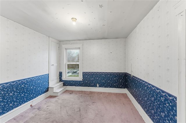 5 Branch Avenue, North Smithfield, RI 02896