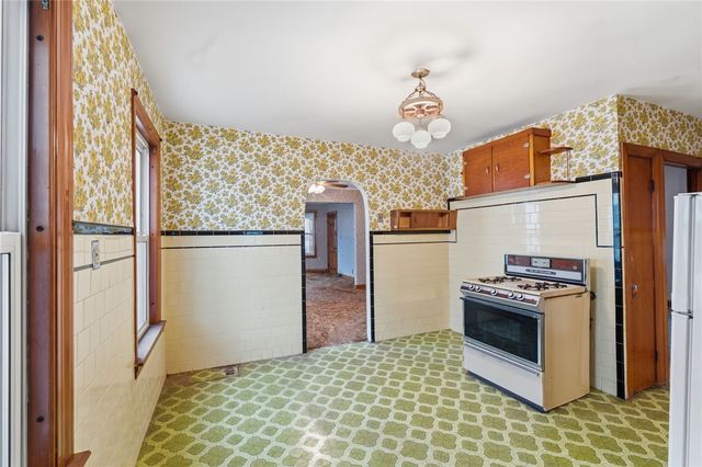 5 Branch Avenue, North Smithfield, RI 02896