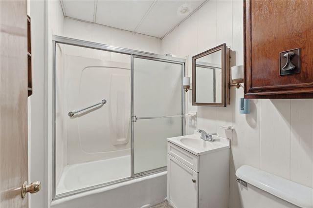 5 Branch Avenue, North Smithfield, RI 02896