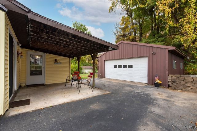 509 Deerwood Road, Utica, NY 13502