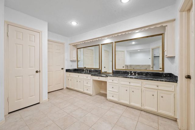 3406 Wildwood Ridge Court, Houston, TX 77339