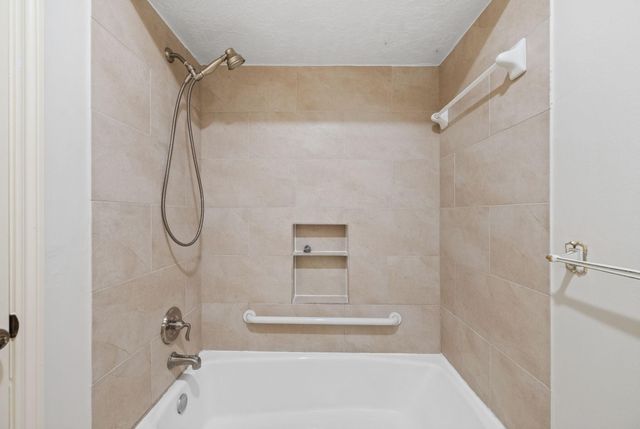 3406 Wildwood Ridge Court, Houston, TX 77339