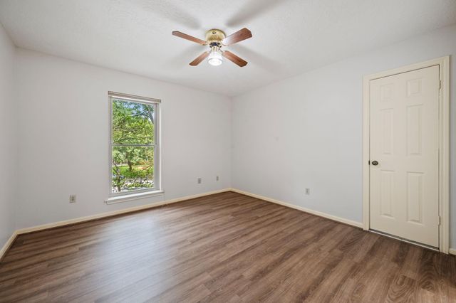 3406 Wildwood Ridge Court, Houston, TX 77339
