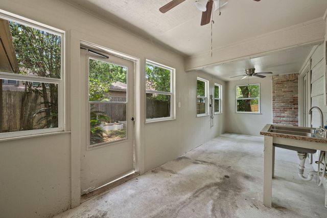 3406 Wildwood Ridge Court, Houston, TX 77339