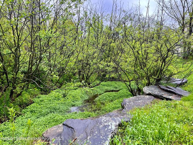 27 Grays Lane, Tannersville, NY 12485