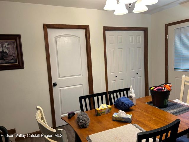 27 Grays Lane, Tannersville, NY 12485