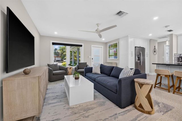 819 59TH AVENUE, St Pete Beach, FL 33706
