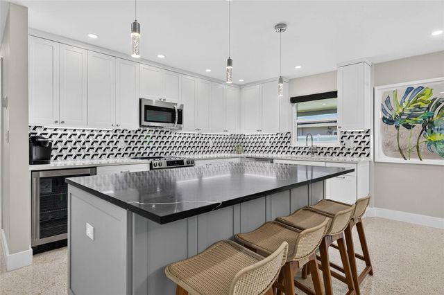 819 59TH AVENUE, St Pete Beach, FL 33706