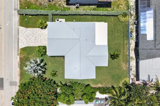 819 59TH AVENUE, St Pete Beach, FL 33706