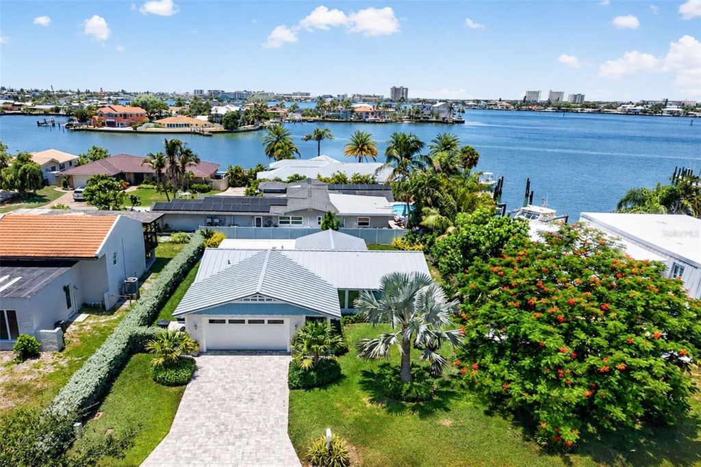 819 59TH AVENUE, St Pete Beach, FL 33706