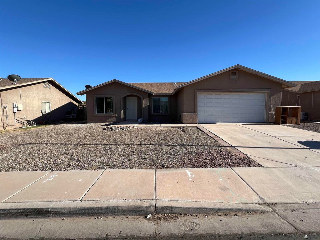 625 W 13 St, Somerton, AZ 85350
